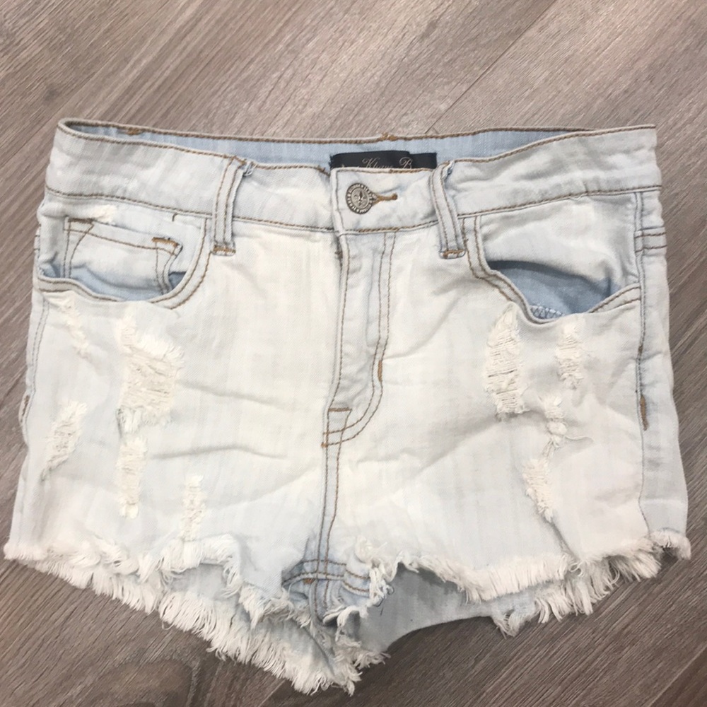 Light Distressed Denim Shorts Size Medium